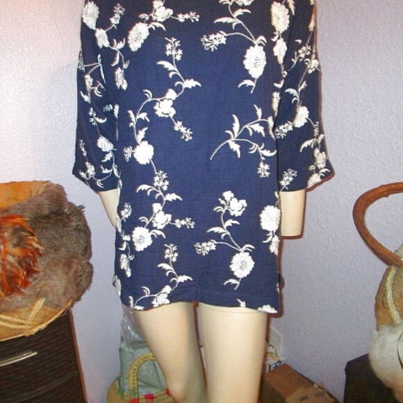 Soft Surroundings Embroidered Tunic Top Size S Oversized 3/4 Sleeves Crepe NEW - Picture 3 of 8